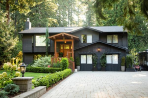 Rare Gem Fully Remodeled 6-bedroom house with WiFi, Sports Court, Large Backyard
